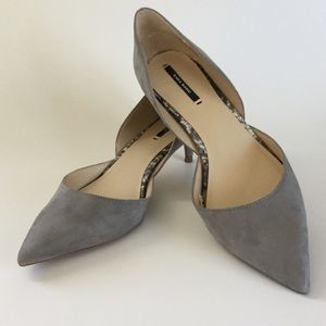 Grey kitten heel suede pumps